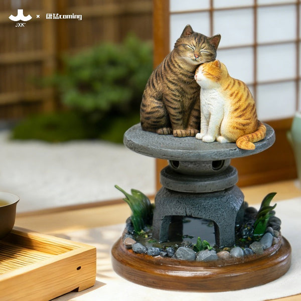 JXK 石間貓憩  Cats Resting Among Stones (預購商品)