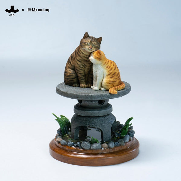 JXK 石間貓憩  Cats Resting Among Stones (預購商品)