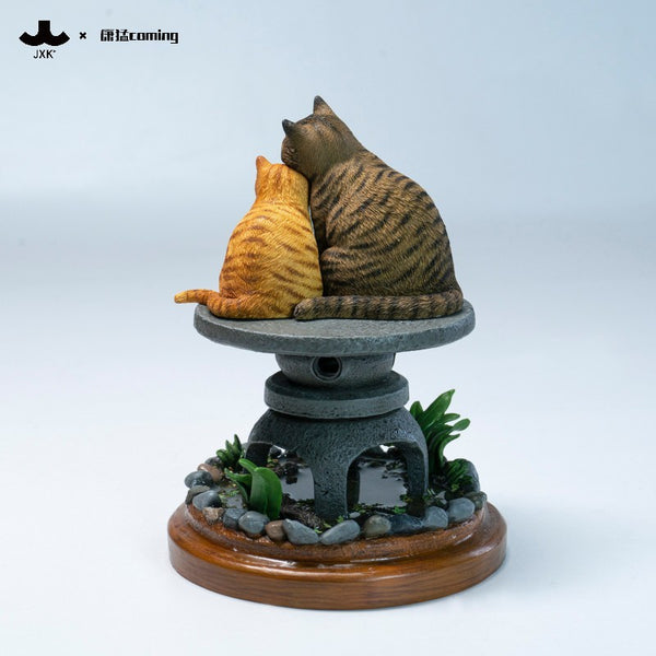 JXK 石間貓憩  Cats Resting Among Stones (預購商品)